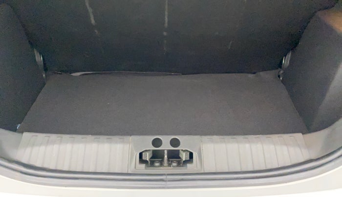 2018 Ford FREESTYLE TITANIUM 1.2 PETROL, Petrol, Manual, 64,425 km, Boot Inside