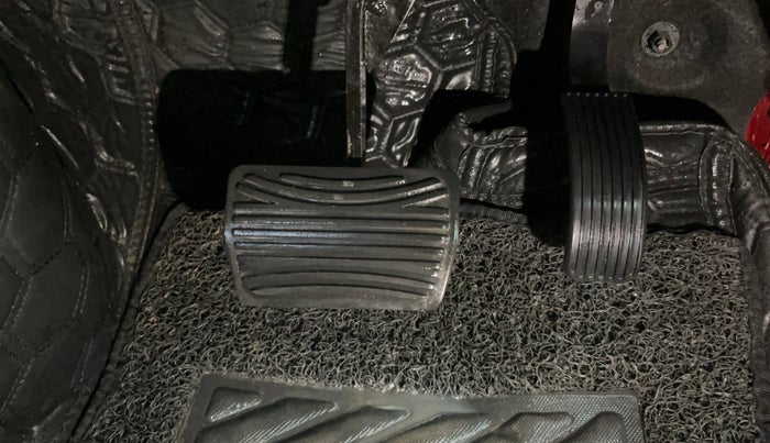 2022 Mahindra Thar LX PETROL HT 4WD AT, Petrol, Automatic, 16,507 km, Pedals