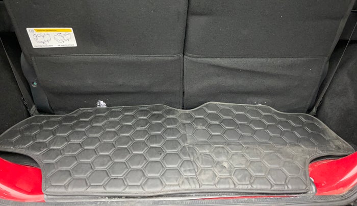 2022 Mahindra Thar LX PETROL HT 4WD AT, Petrol, Automatic, 16,507 km, Boot Inside