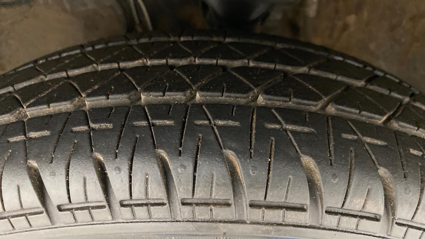 2020 Maruti Alto LXI OPT CNG, CNG, Manual, 75,591 km, Left Front Tyre Tread