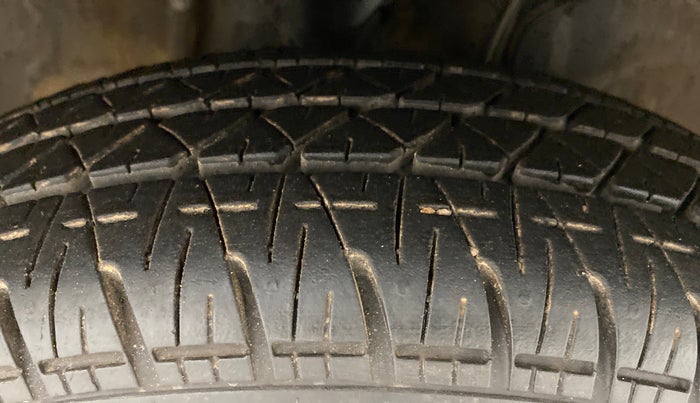 2020 Maruti Alto LXI OPT CNG, CNG, Manual, 75,591 km, Right Front Tyre Tread