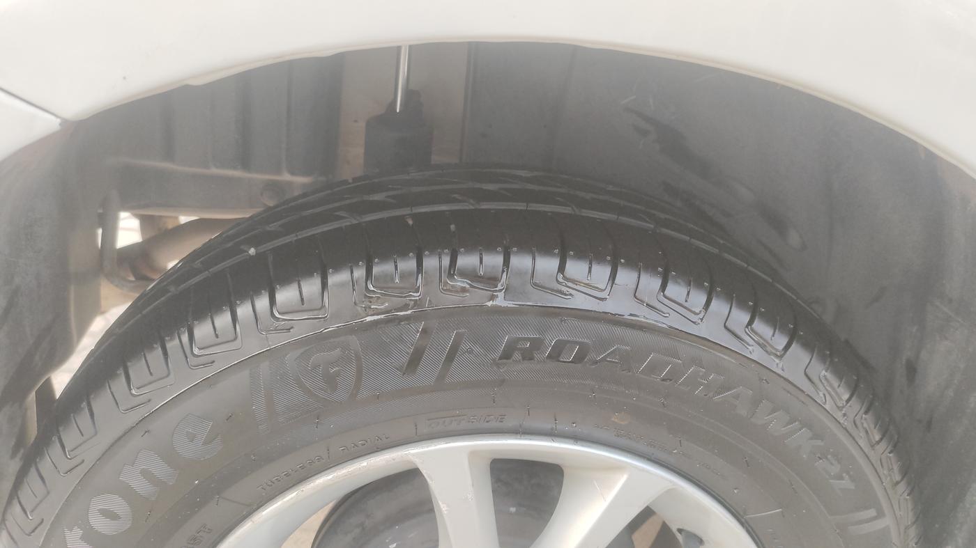 2014 Maruti Swift VXI, Petrol, Manual, 95,449 km, Right Rear Tyre Tread