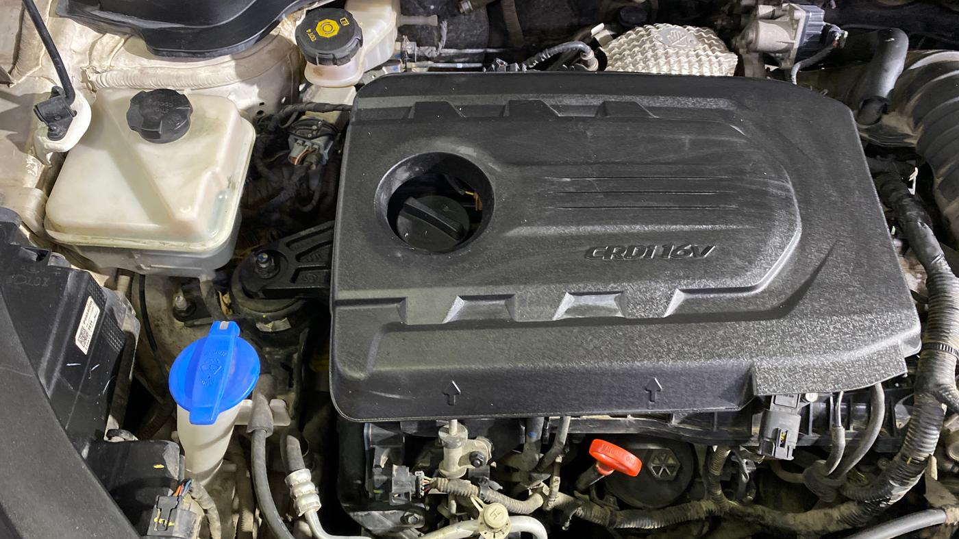 2021 KIA SONET HTK PLUS 1.5 AT, Diesel, Automatic, 1,32,553 km, Engine View - Right
