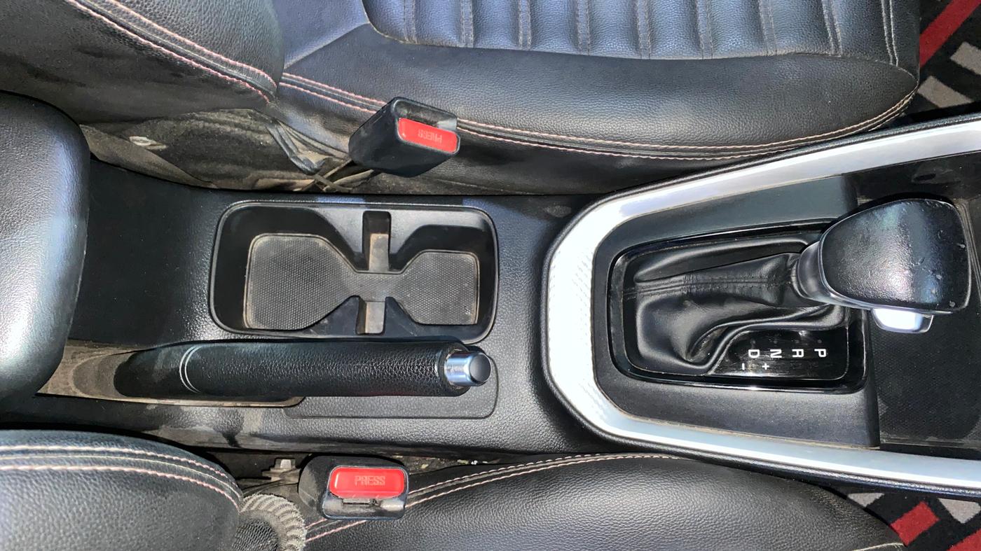 2021 KIA SONET HTK PLUS 1.5 AT, Diesel, Automatic, 1,32,553 km, Gear Lever