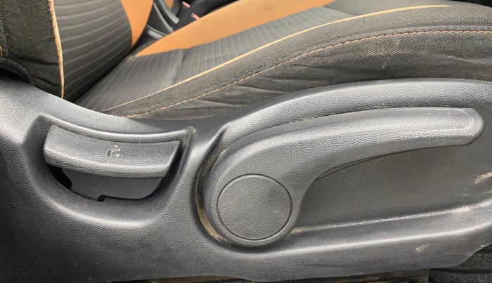 2016 Hyundai i20 Active 1.4 SX, Diesel, Manual, 65,470 km, Driver Side Adjustment Panel