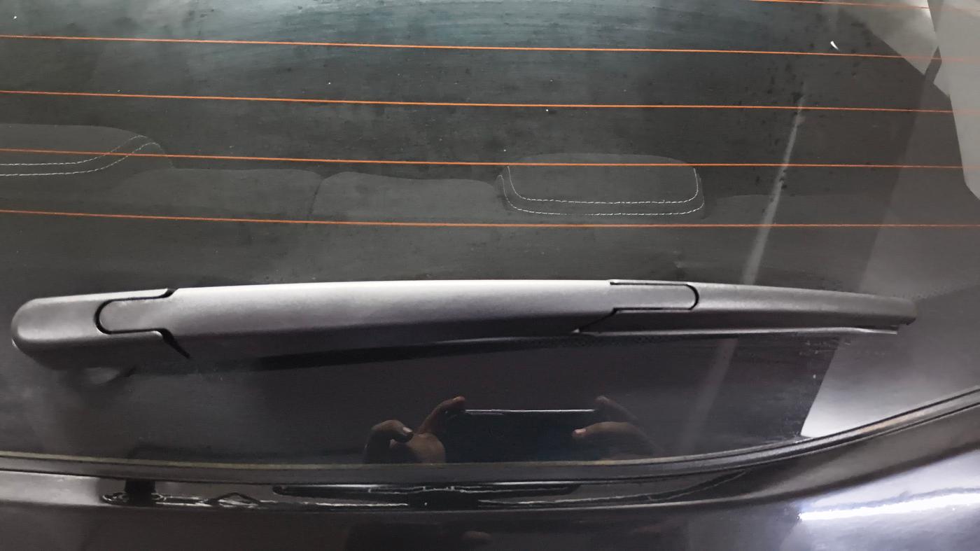 2022 MG HECTOR PLUS SUPER 1.5 PETROL TURBO HYBRID MT 7-STR, Petrol, Manual, 20,862 km, Rear Wiper