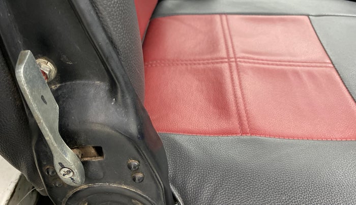 2017 Maruti Omni 5 STR, Petrol, Manual, 50,952 km, Driver Side Adjustment Panel