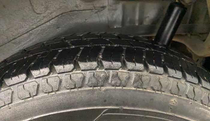 2013 Maruti Wagon R 1.0 LXI, Petrol, Manual, 88,827 km, Left Rear Tyre Tread