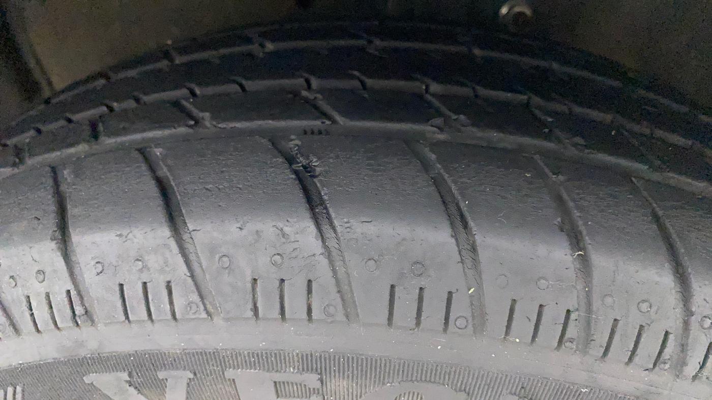 2017 Maruti Celerio ZXI, Petrol, Manual, 31,472 km, Left Front Tyre Tread