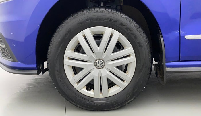 2020 Volkswagen Polo TRENDLINE 1.0L, Petrol, Manual, 52,748 km, Left Front Wheel