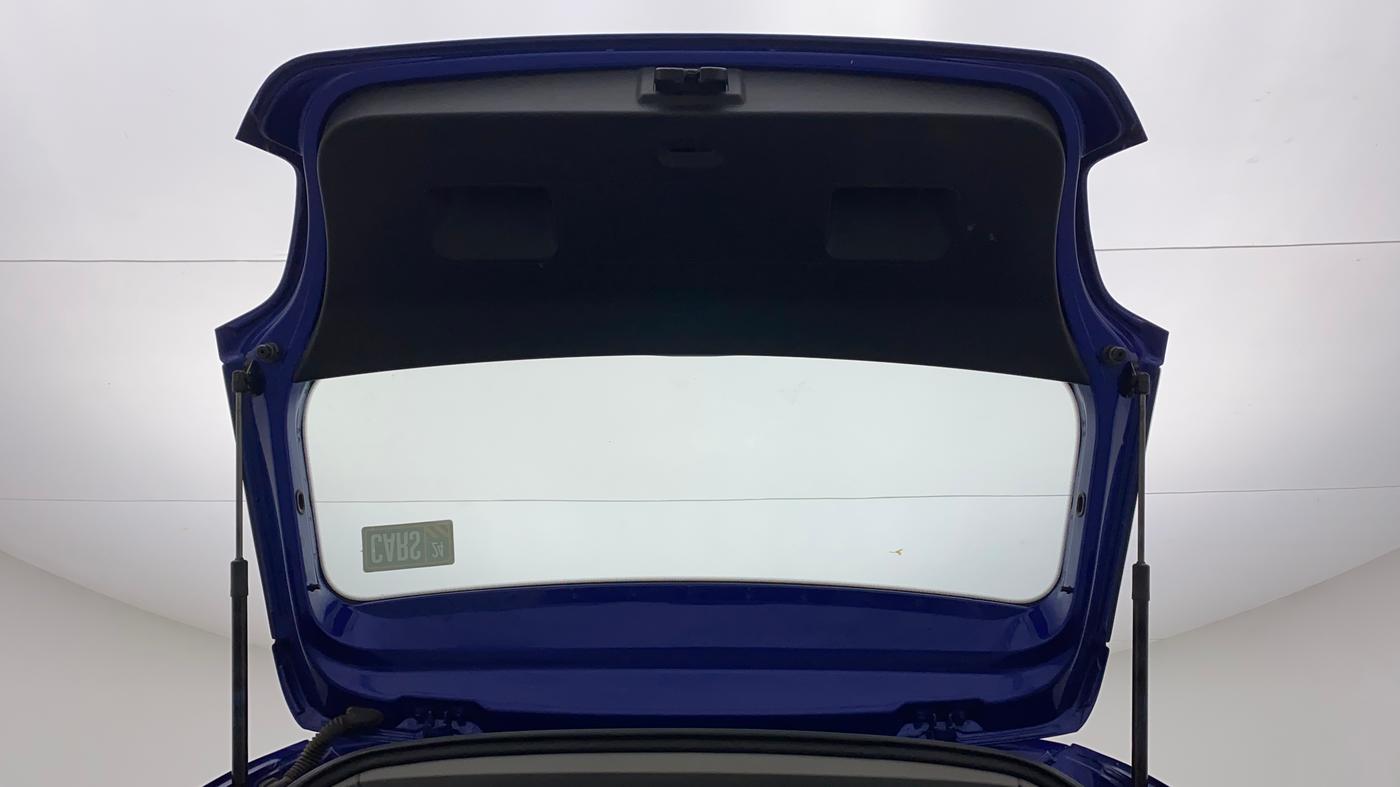 2020 Volkswagen Polo TRENDLINE 1.0L, Petrol, Manual, 52,748 km, Boot Door Open