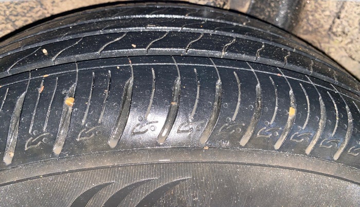 2024 KIA SONET HTK (O) 1.2 Petrol MT, Petrol, Manual, 11,521 km, Left Rear Tyre Tread