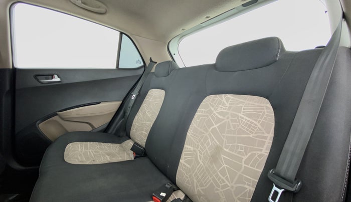 2013 Hyundai Grand i10 SPORTZ 1.1 CRDI, Diesel, Manual, 53,041 km, Right Side Rear Door Cabin
