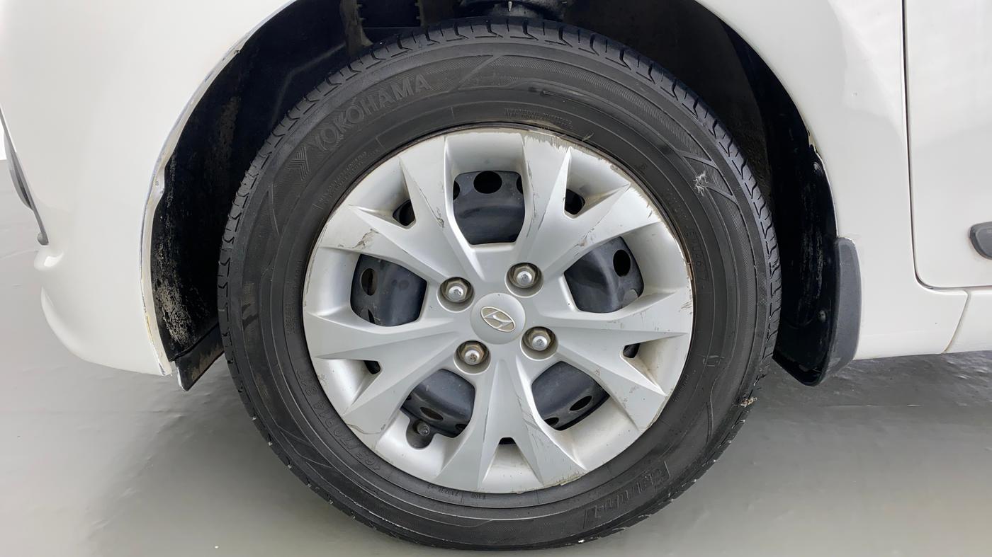 2013 Hyundai Grand i10 SPORTZ 1.1 CRDI, Diesel, Manual, 53,041 km, Left Front Wheel