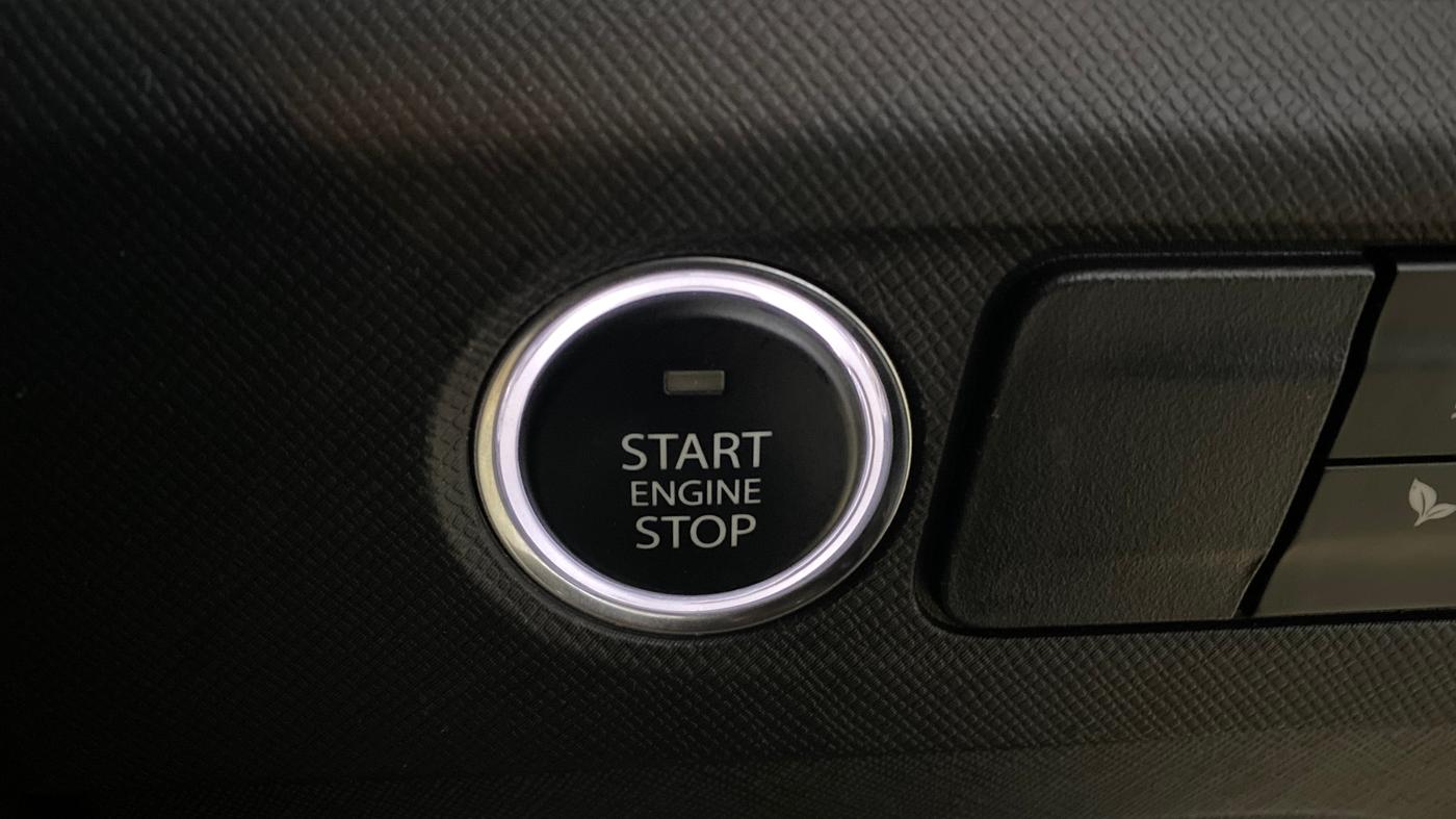 2021 Tata PUNCH CREATIVE AMT 1.2 RTN DUAL TONE, Petrol, Automatic, 31,423 km, Keyless Start/ Stop Button