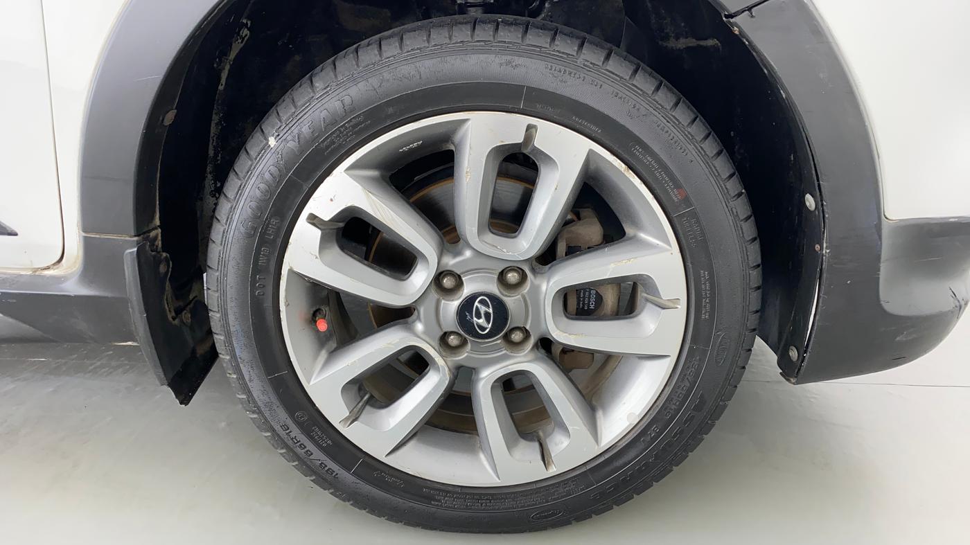 2015 Hyundai i20 Active 1.2 S, Petrol, Manual, 73,258 km, Right Front Wheel