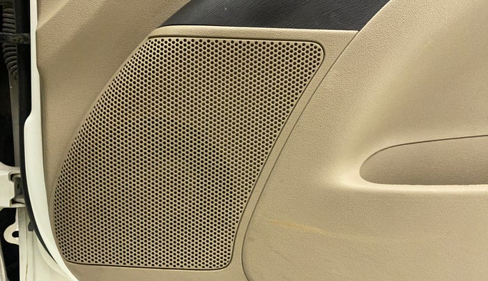 2013 Hyundai i10 MAGNA 1.1, CNG, Manual, 64,200 km, Speaker