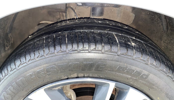 2019 Tata Tiago XZ PLUS PETROL, Petrol, Manual, 24,027 km, Left Front Tyre Tread