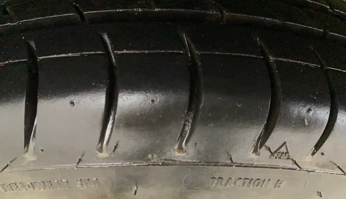 2013 Hyundai Eon ERA +, Petrol, Manual, 87,265 km, Right Rear Tyre Tread