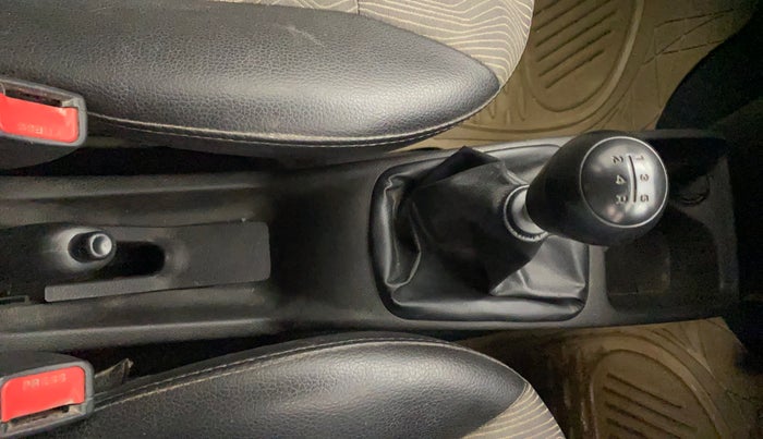 2013 Hyundai Eon ERA +, Petrol, Manual, 87,265 km, Gear Lever