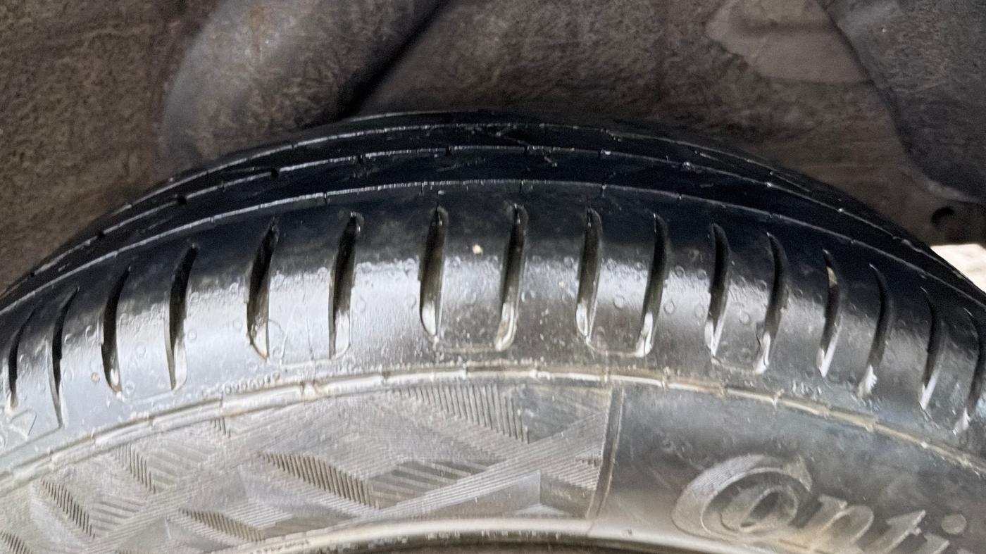 2012 Hyundai i20 MAGNA (O) 1.2, Petrol, Manual, 99,074 km, Left Rear Tyre Tread