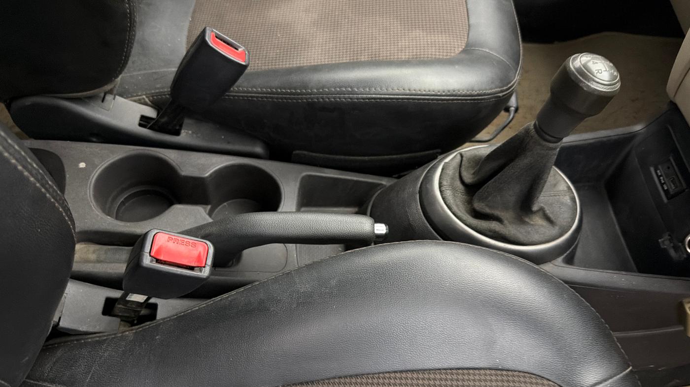 2012 Hyundai i20 MAGNA (O) 1.2, Petrol, Manual, 99,074 km, Gear Lever
