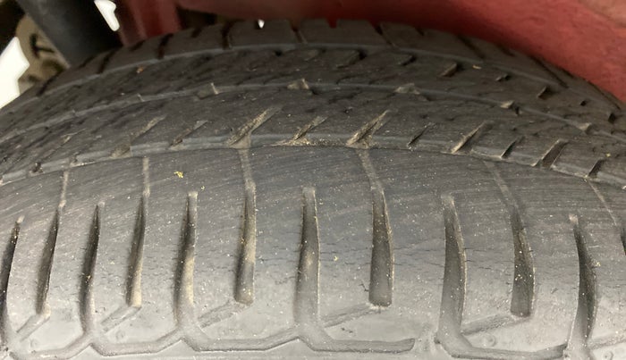 2014 Maruti Wagon R 1.0 VXI, Petrol, Manual, 37,816 km, Right Rear Tyre Tread