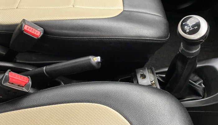 2014 Maruti Wagon R 1.0 VXI, Petrol, Manual, 37,816 km, Gear Lever