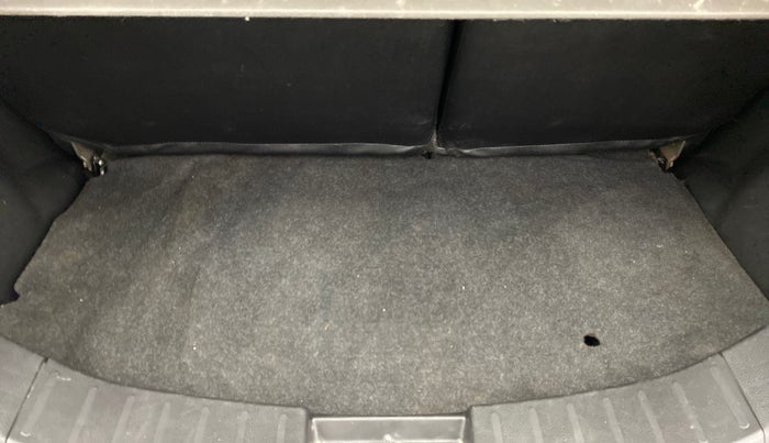2014 Maruti Wagon R 1.0 VXI, Petrol, Manual, 37,816 km, Boot Inside