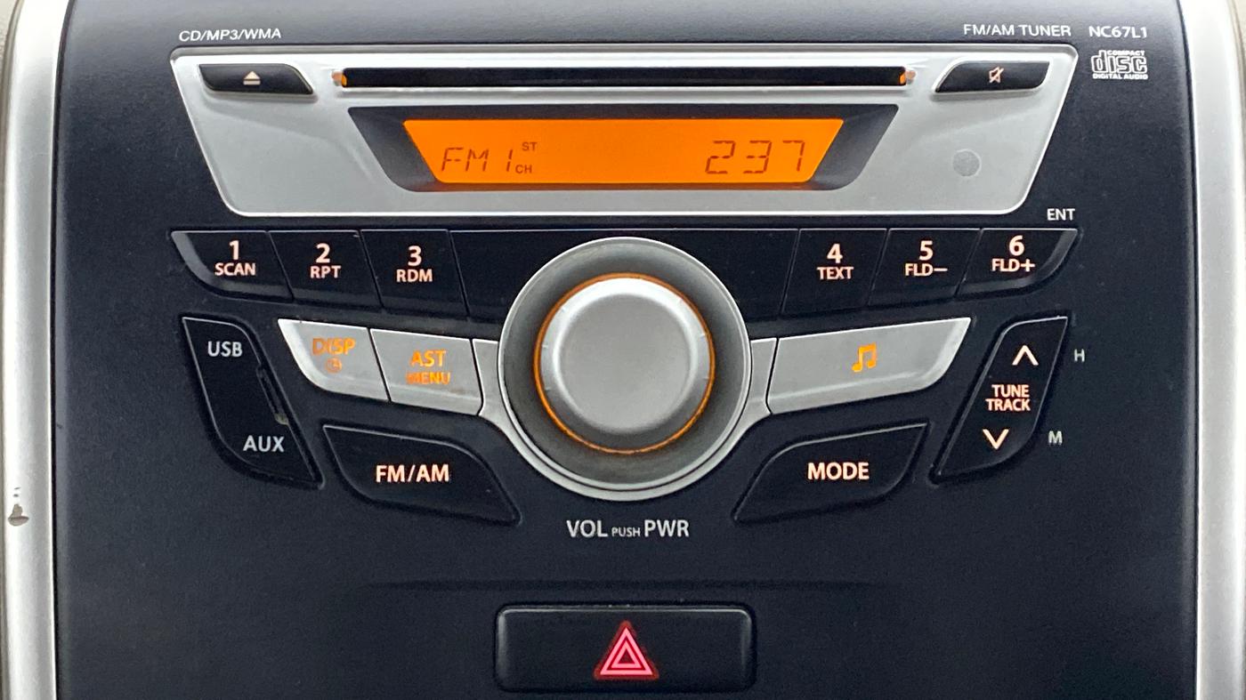 2014 Maruti Wagon R 1.0 VXI, Petrol, Manual, 37,816 km, Infotainment System