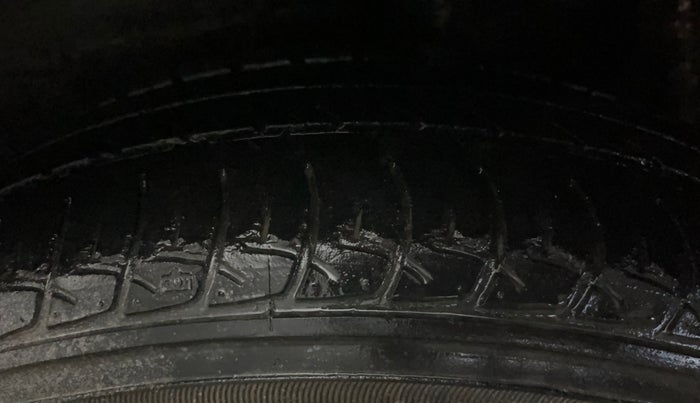 2015 Maruti Celerio VXI AMT, Petrol, Automatic, 37,599 km, Left Rear Tyre Tread