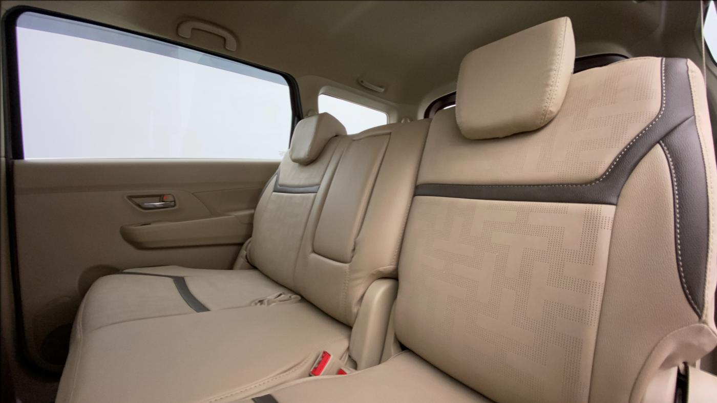 2021 Maruti Ertiga ZXI Plus SHVS, Petrol, Manual, 659 km, Right Side Rear Door Cabin
