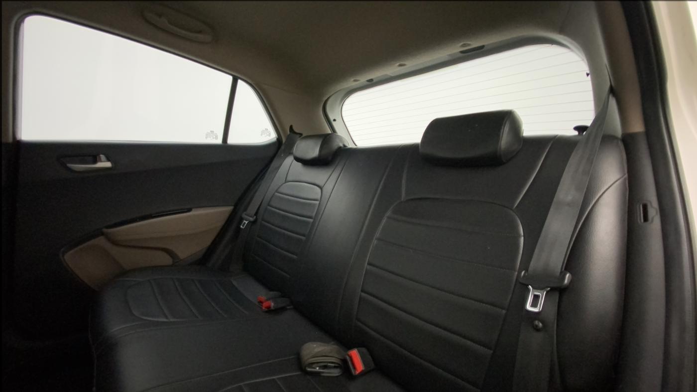 2014 Hyundai Grand i10 ASTA AT 1.2 KAPPA VTVT, Petrol, Automatic, 91,729 km, Right Side Rear Door Cabin