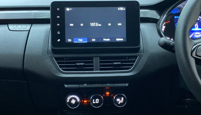 2022 Renault Kiger RXZ CVT 1.0 TURBO DUAL TONE, Petrol, Automatic, 4,371 km, Air Conditioner