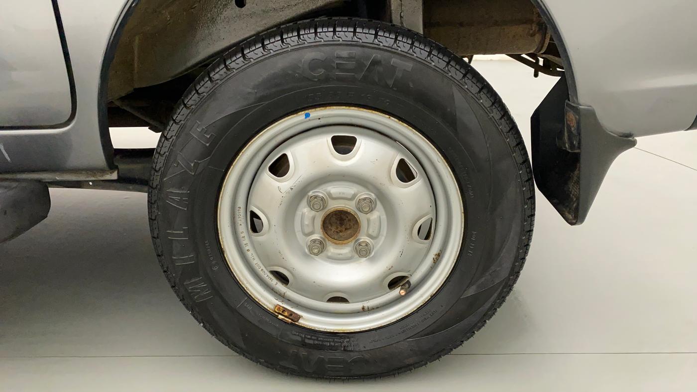 2015 Maruti Eeco 7 STR, Petrol, Manual, 14,204 km, Left Rear Wheel