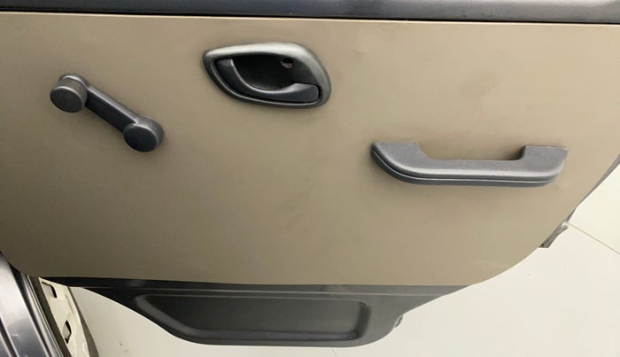 2015 Maruti Eeco 7 STR, Petrol, Manual, 14,204 km, Driver Side Door Panels Control