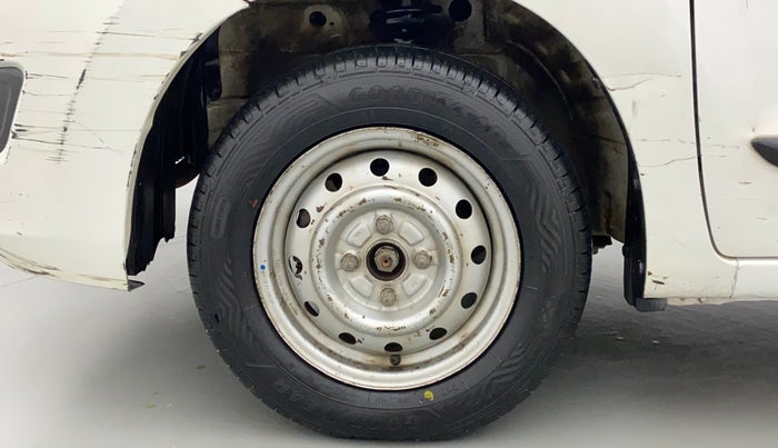 2013 Maruti Wagon R 1.0 LXI, Petrol, Manual, 98,385 km, Left Front Wheel