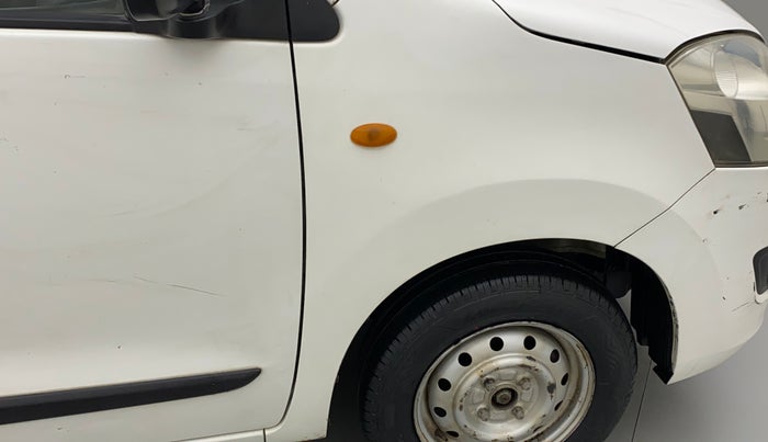 2013 Maruti Wagon R 1.0 LXI, Petrol, Manual, 98,385 km, Right fender - Minor scratches