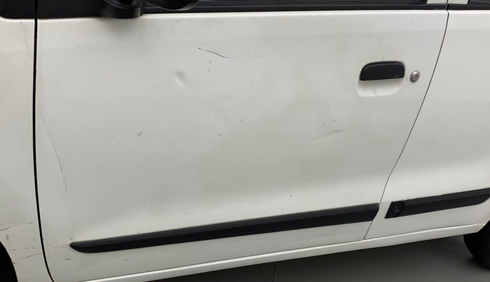 2013 Maruti Wagon R 1.0 LXI, Petrol, Manual, 98,385 km, Front passenger door - Line - Paint ok & Dent >8 inch(If not in Criase Line)