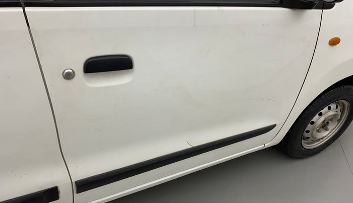 2013 Maruti Wagon R 1.0 LXI, Petrol, Manual, 98,385 km, Driver-side door - Minor scratches