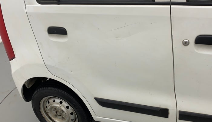 2013 Maruti Wagon R 1.0 LXI, Petrol, Manual, 98,385 km, Right rear door - Slightly dented