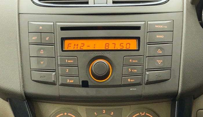 2013 Maruti Ertiga VXI CNG, CNG, Manual, 97,093 km, Infotainment System