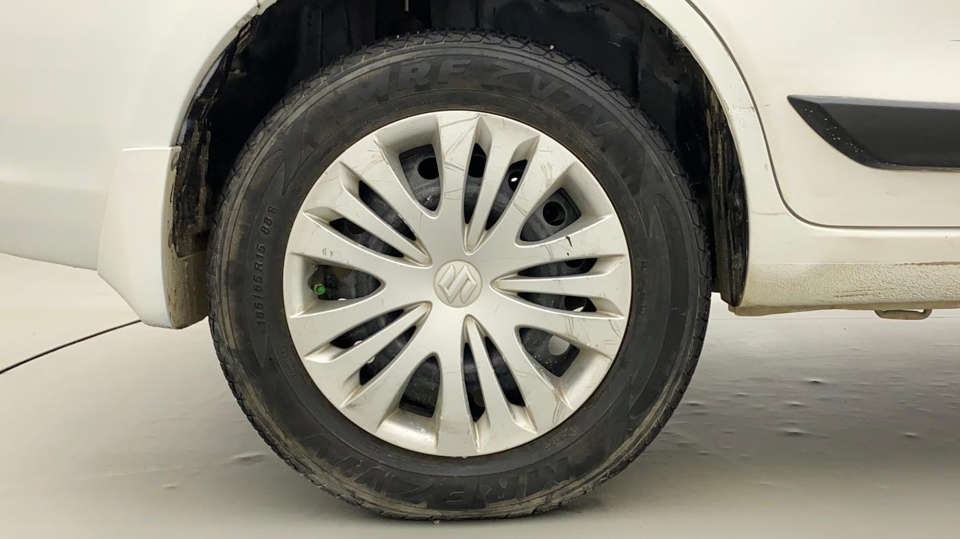 2013 Maruti Ertiga VXI CNG, CNG, Manual, 97,093 km, Right Rear Wheel