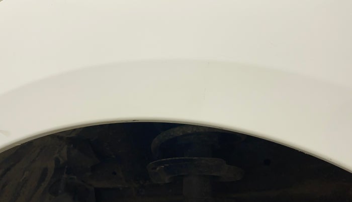 2013 Maruti Ertiga VXI CNG, CNG, Manual, 97,093 km, Left fender - Lining loose