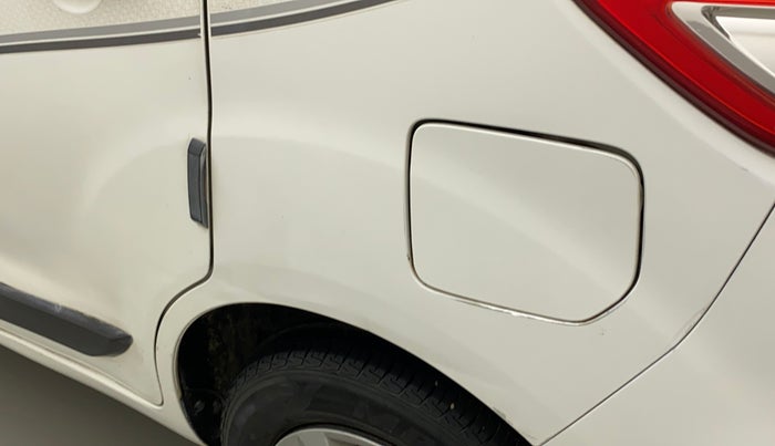 2013 Maruti Ertiga VXI CNG, CNG, Manual, 97,093 km, Left quarter panel - Minor scratches