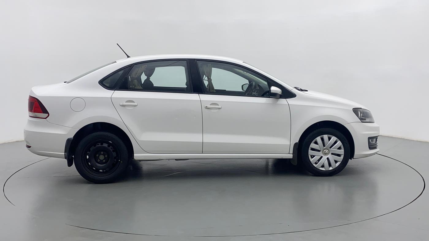 2016 Volkswagen Vento COMFORTLINE MT PETROL, Petrol, Manual, 64,940 km, Right Side