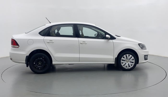 2016 Volkswagen Vento COMFORTLINE MT PETROL, Petrol, Manual, 64,940 km, Right Side