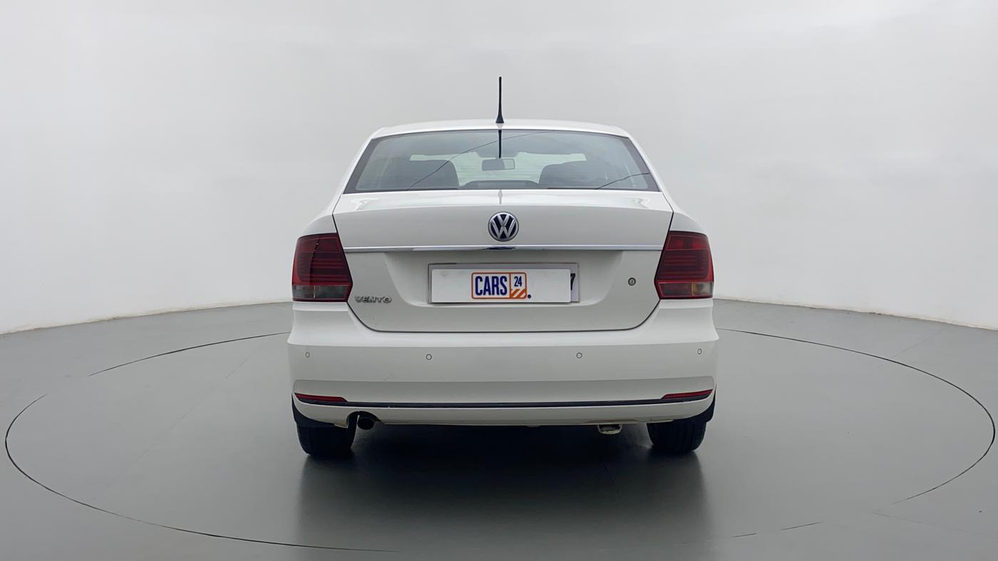 2016 Volkswagen Vento COMFORTLINE MT PETROL, Petrol, Manual, 64,940 km, Back/Rear