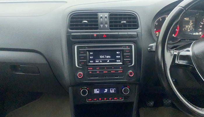 2016 Volkswagen Vento COMFORTLINE MT PETROL, Petrol, Manual, 64,940 km, Air Conditioner