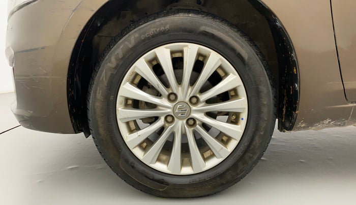 2015 Maruti Ciaz ZXI, Petrol, Manual, 51,093 km, Left Front Wheel
